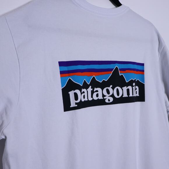 PATAGONIA P-6 Logo Responsibili-Tee White Short Sleeve Crewneck T-Shirt Men's XL - Picture 8 of 11
